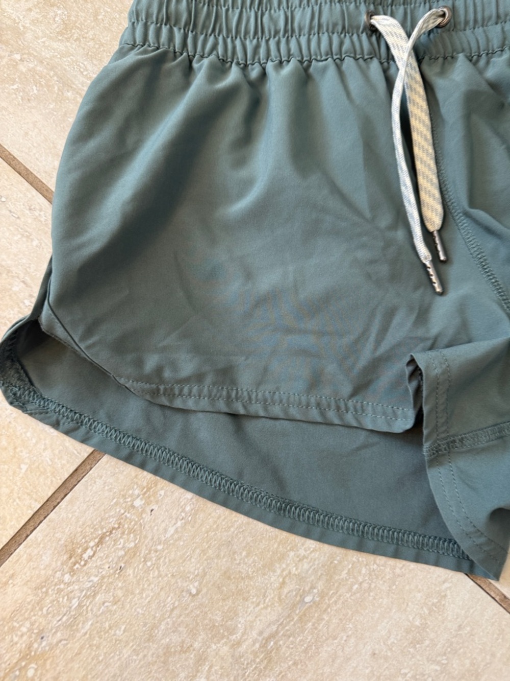 Vuori Clementine Shorts - Picture 3 of 15